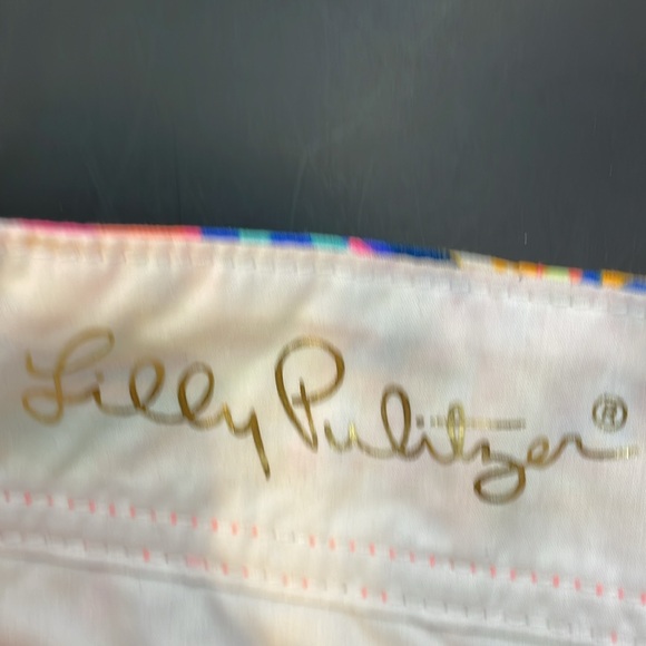 Lilly Pulitzer Women's Shorts (000131) - Picture 3 of 11